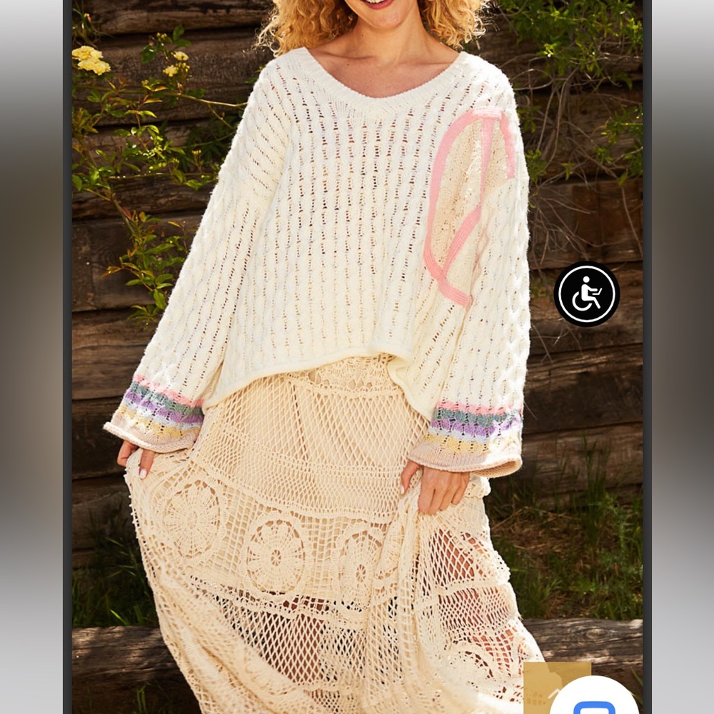 POL Peace Sweater - Picture 4 of 7